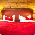 Zur Post Hotell 4*