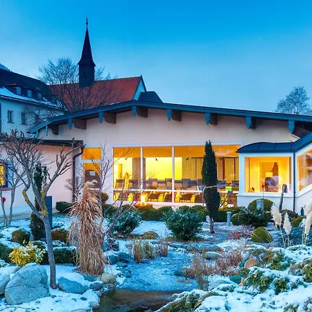 Hotell Zur Post 4*